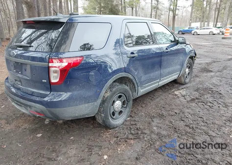 2015 Ford Utility Police Interceptor z USA, uszkodzony, nr VIN 1FM5K8AR2FGB98636